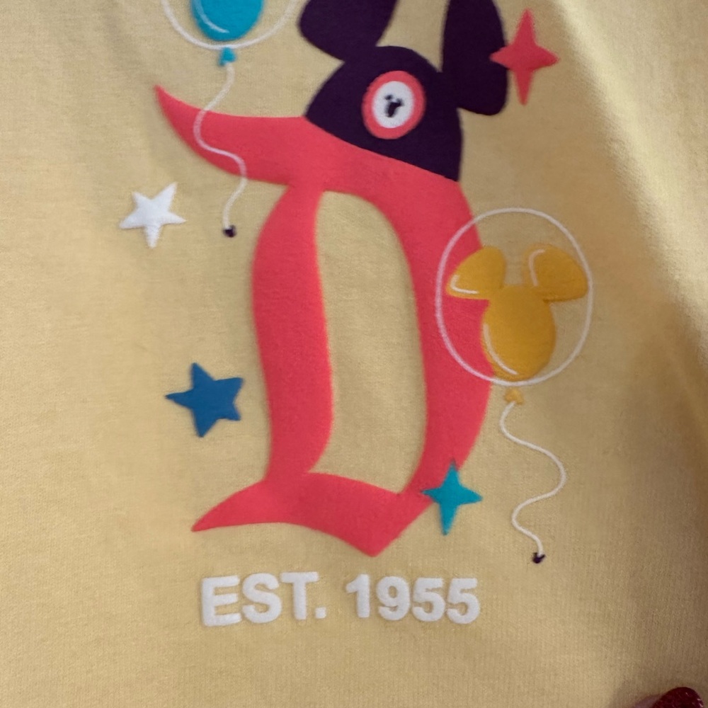 Disneyland play in the parks Yellow Long Sleeve spirit jersey xs - Picture 5 of 7